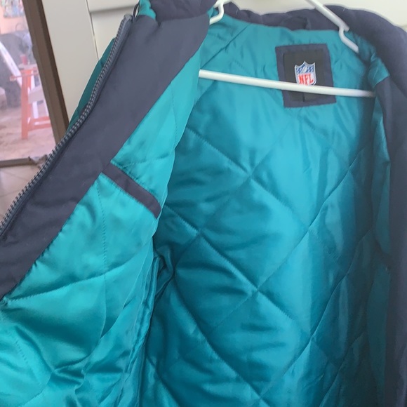 Never worn. - Picture 8 of 8